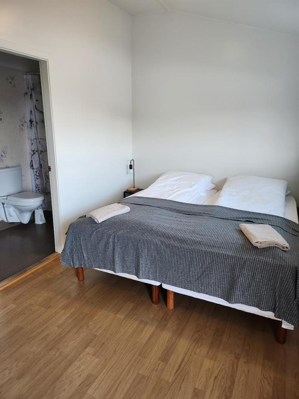 Fjos Guesthouse Varmahlíð Dış mekan fotoğraf