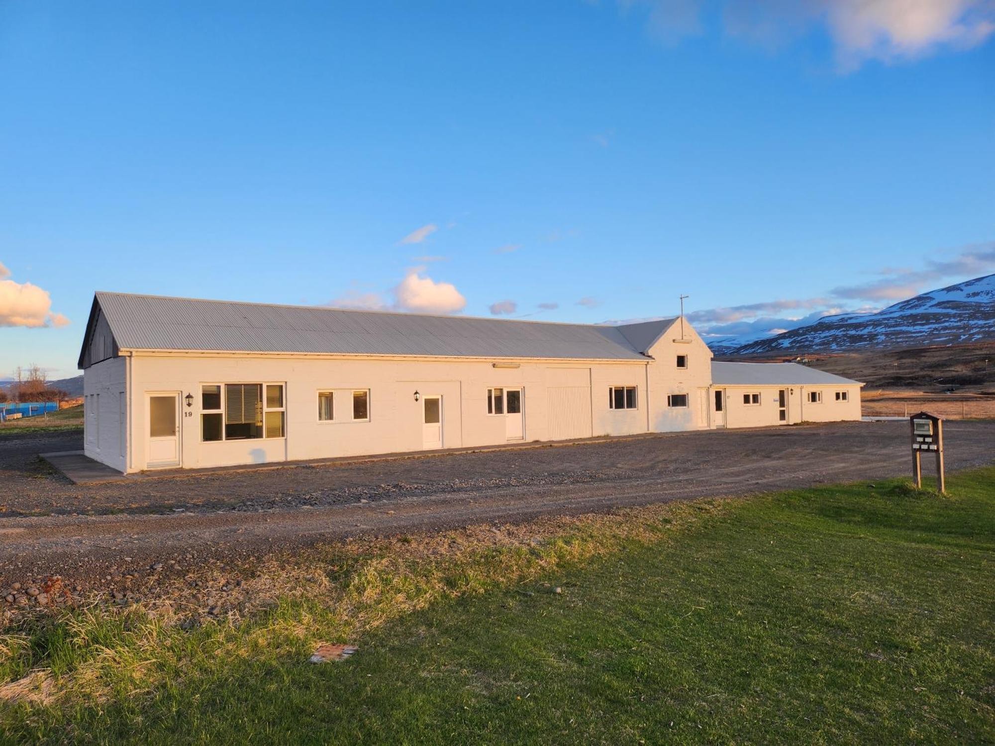 Fjos Guesthouse Varmahlíð Dış mekan fotoğraf